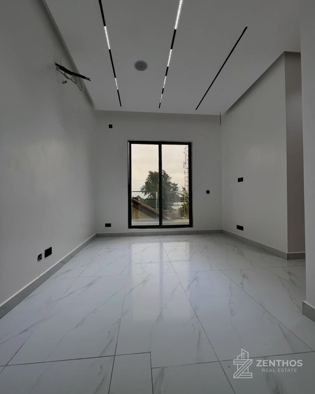 4 Bedroom Terraced Duplex, photo 9