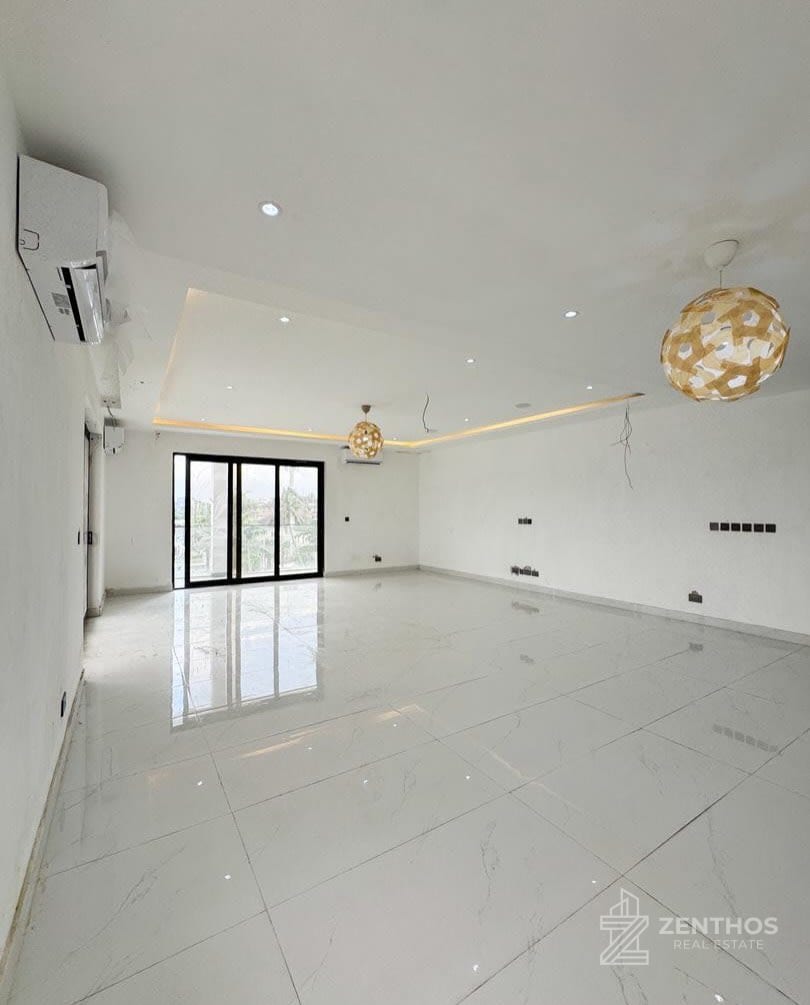 4 Bedroom Maisonette, photo 9