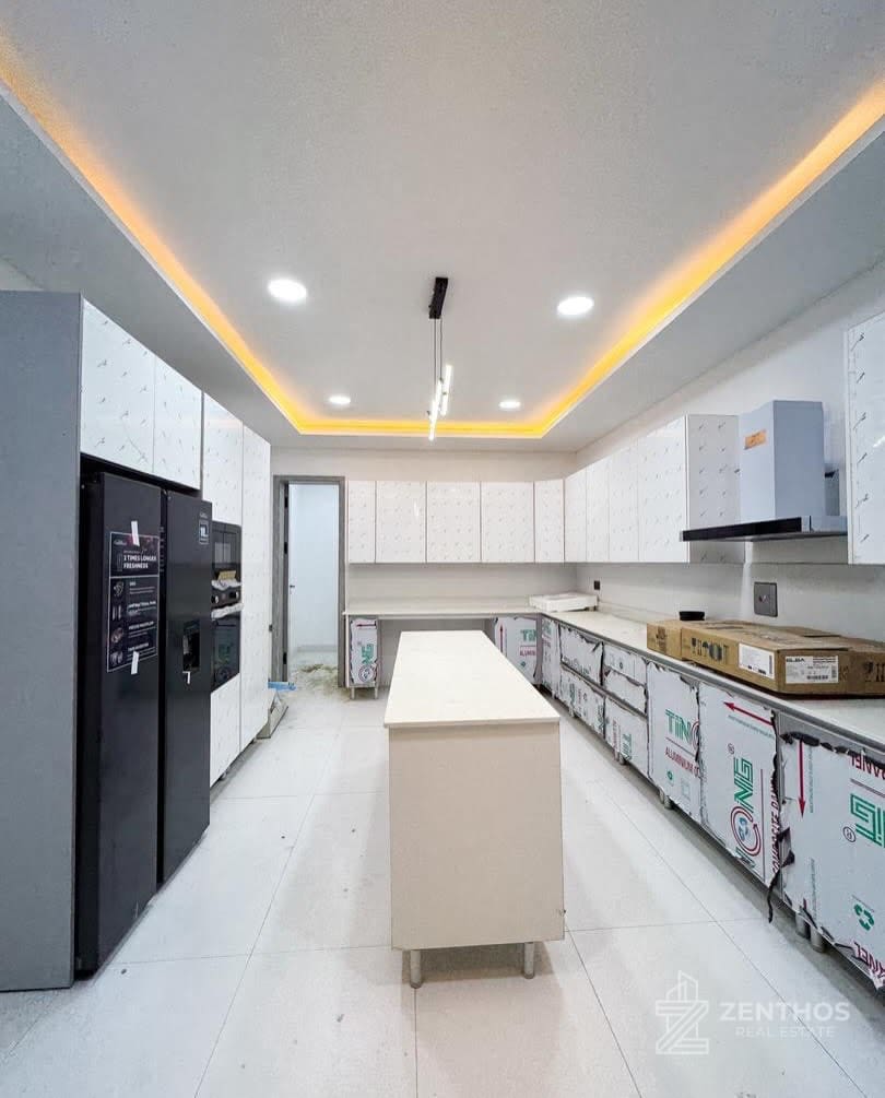 4 Bedroom Maisonette, photo 7