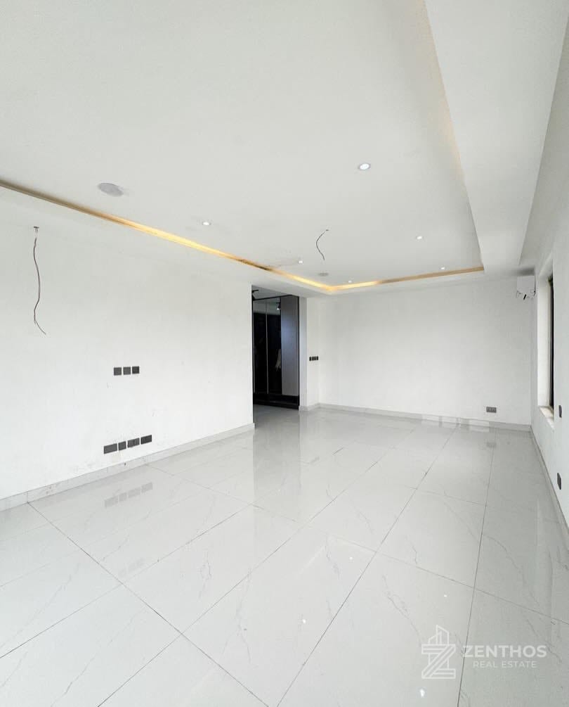 4 Bedroom Maisonette, photo 8
