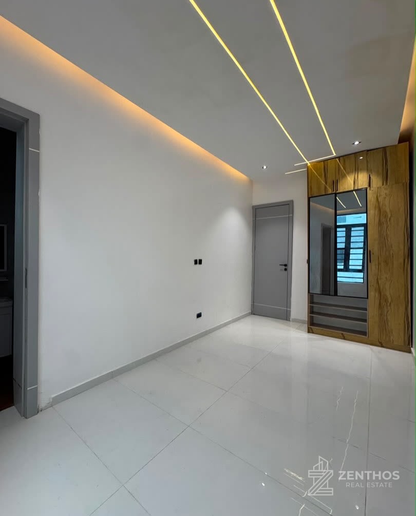 5 Bedroom Detached Duplex, photo 11