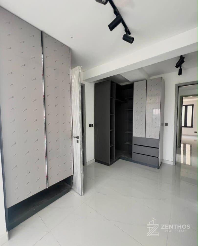 4 Bedroom Maisonette, photo 9