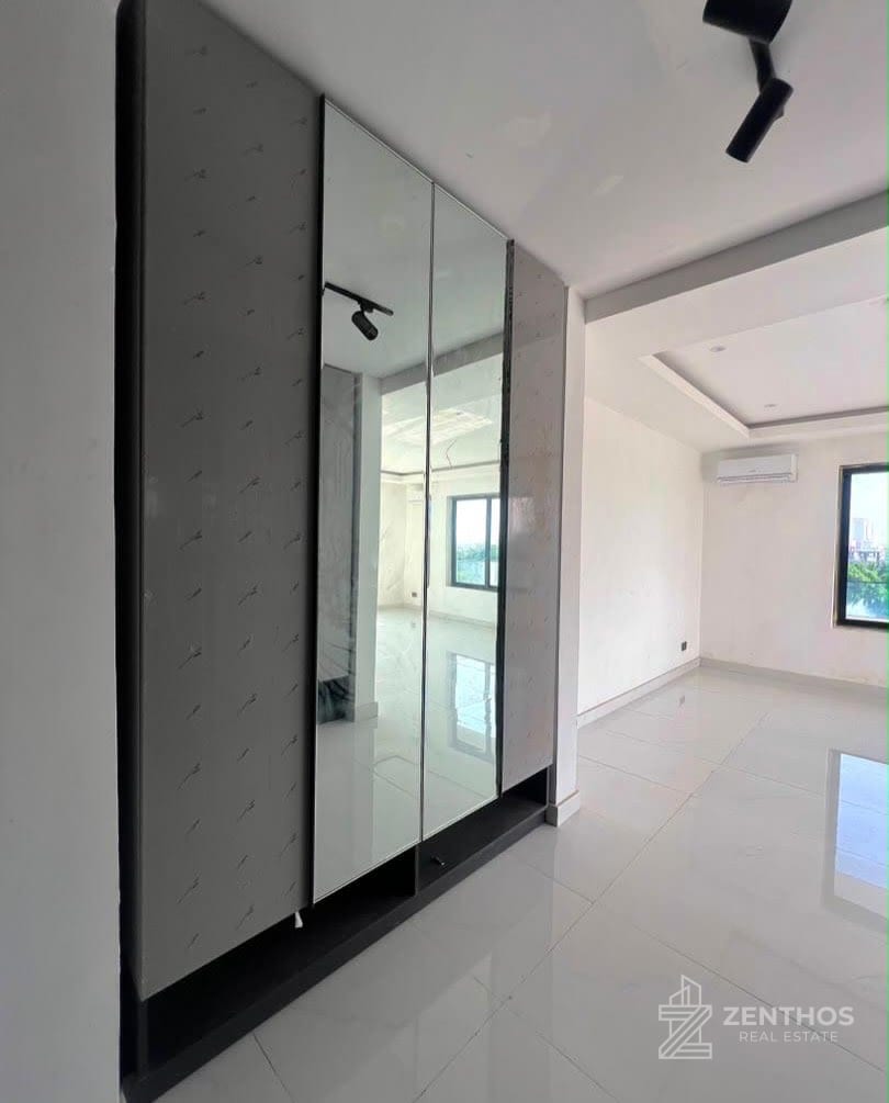 4 Bedroom Maisonette, photo 12