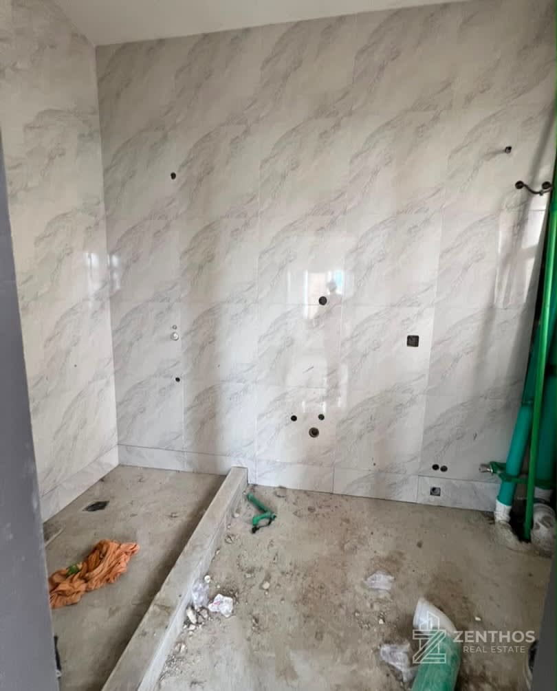 3 Bedroom Apartment, photo 11
