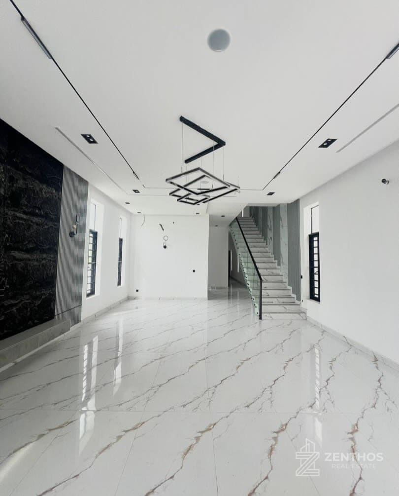 4 Bedroom Semi-detached Duplex, photo 3