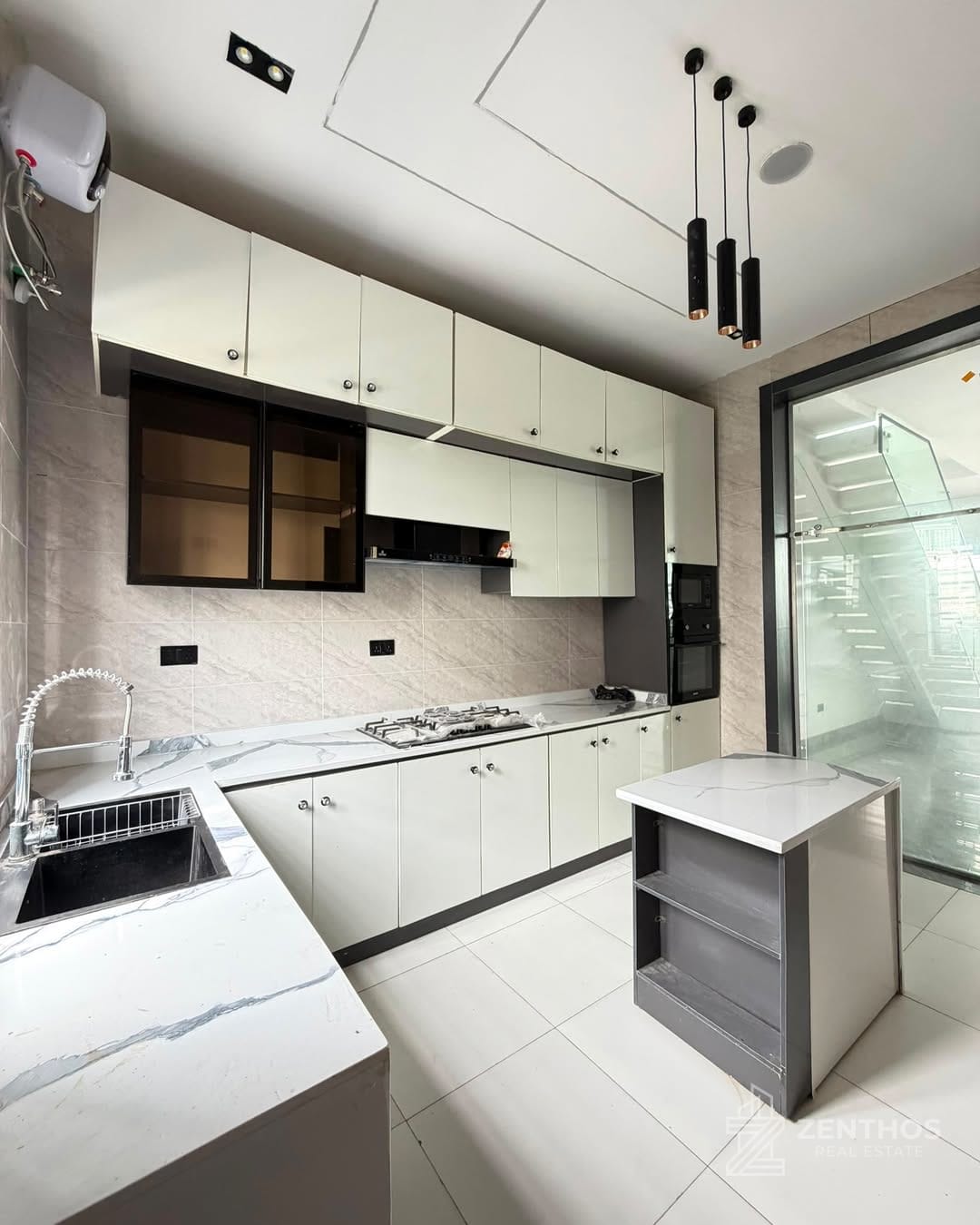 4 Bedroom Semi-detached Duplex, photo 4