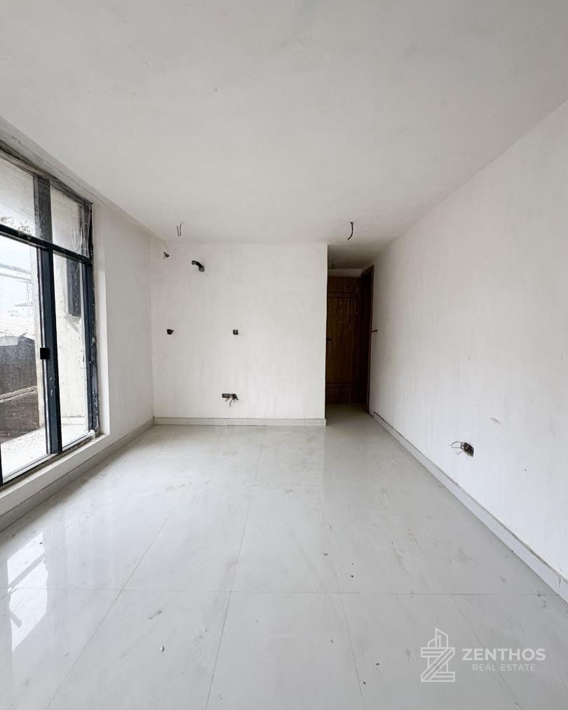 2 Bedroom Apartment, photo 5