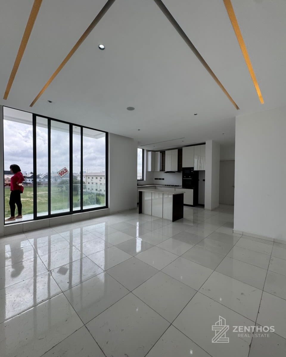 2 Bedroom Apartment, photo 8