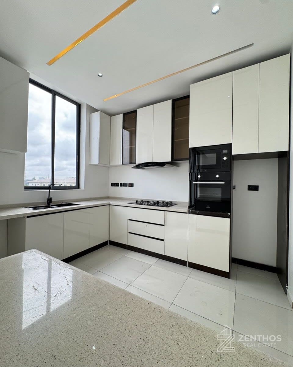 2 Bedroom Apartment, photo 6