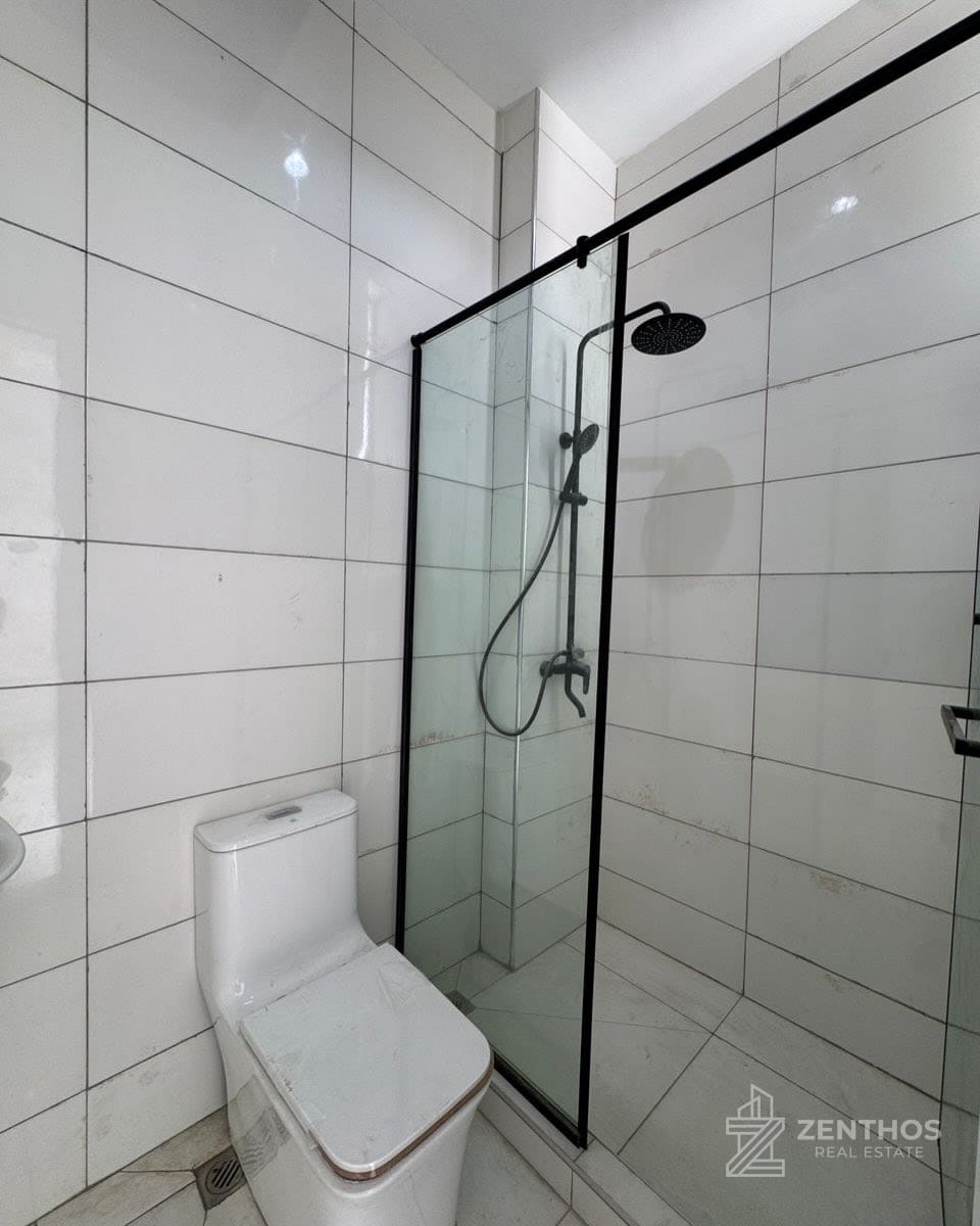 2 Bedroom Apartment, photo 10