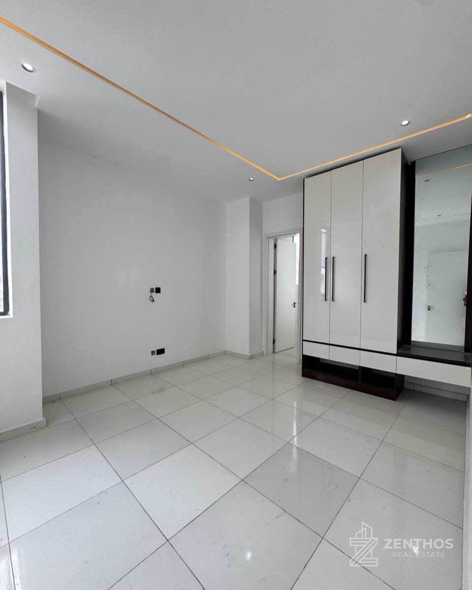 2 Bedroom Apartment, photo 4