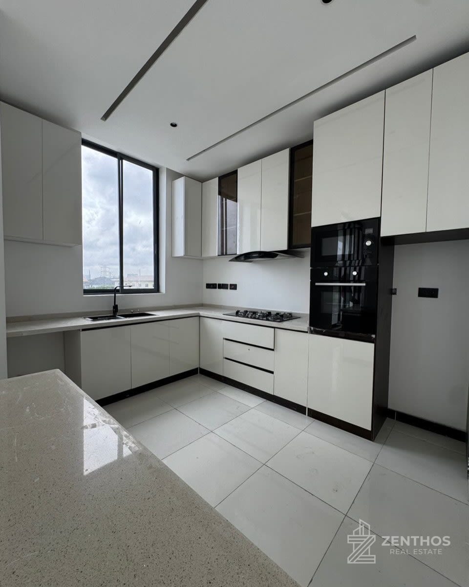 2 Bedroom Apartment, photo 11