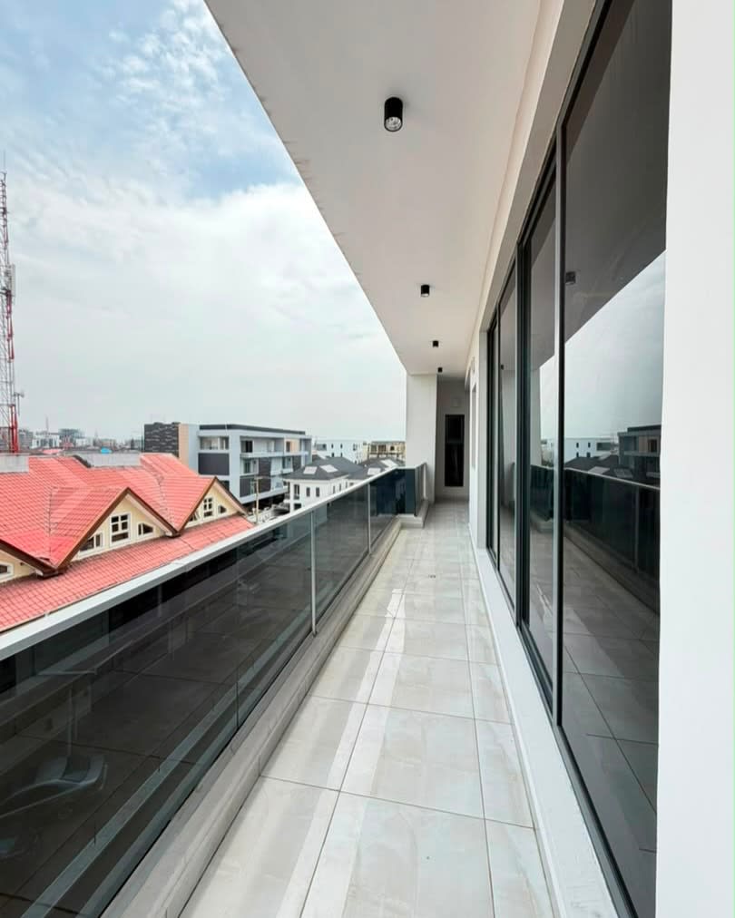3 Bedroom Apartment, photo 10