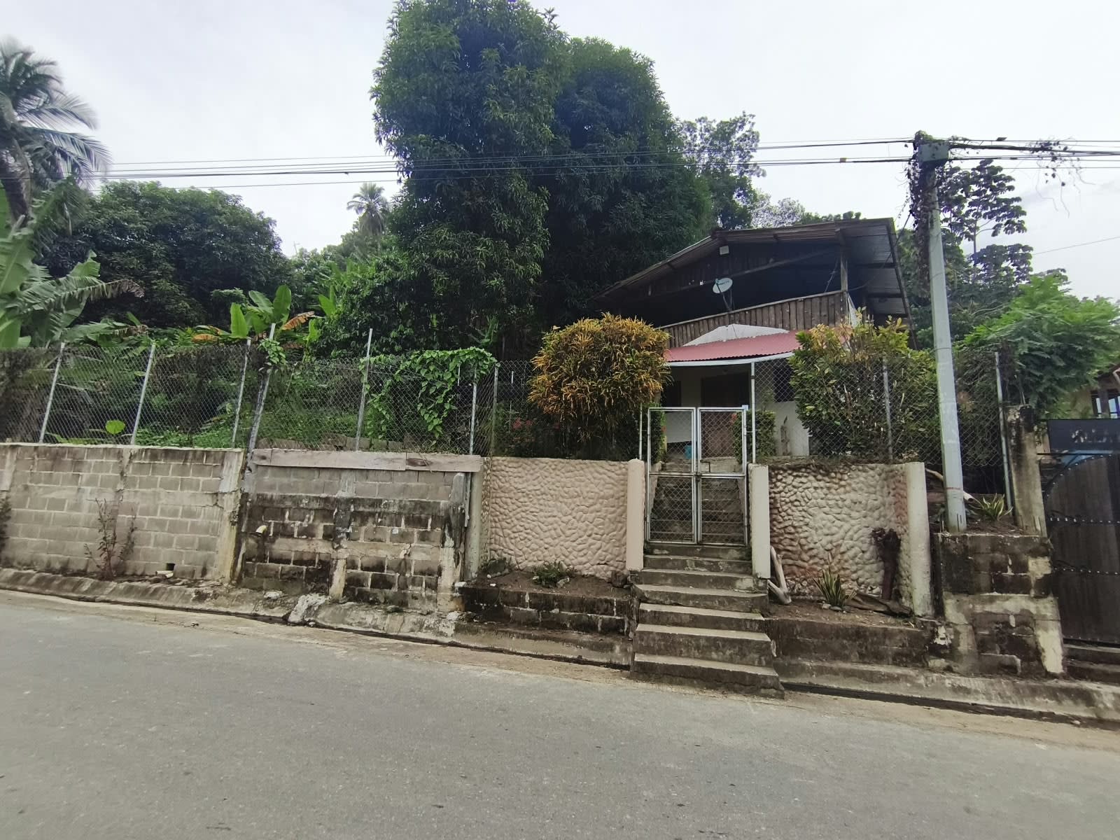 Foto 1 de Cabaña con 340 m² de terreno en Barrio San Sebastian. en Necoclí