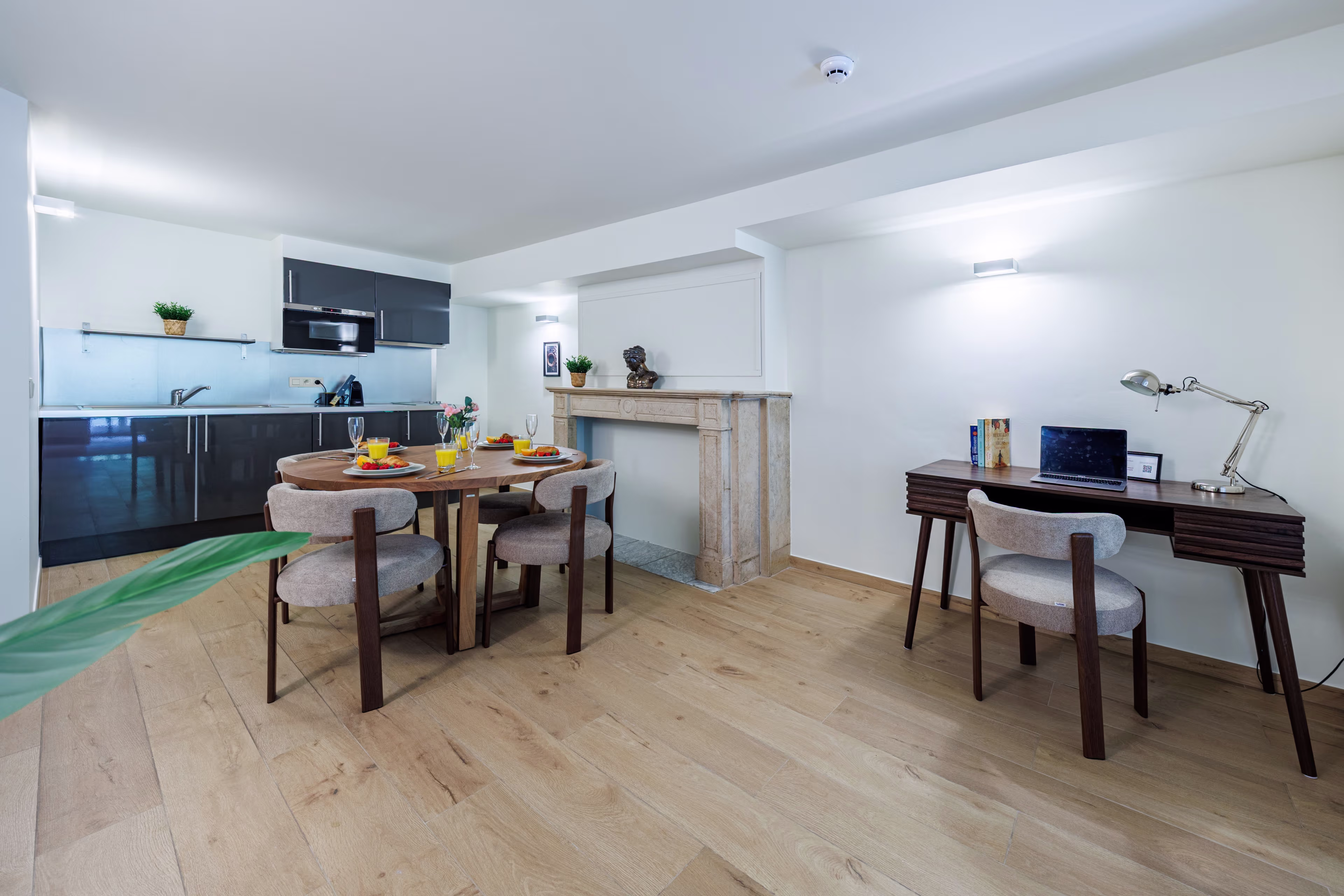One-Bedroom with Garden View 3