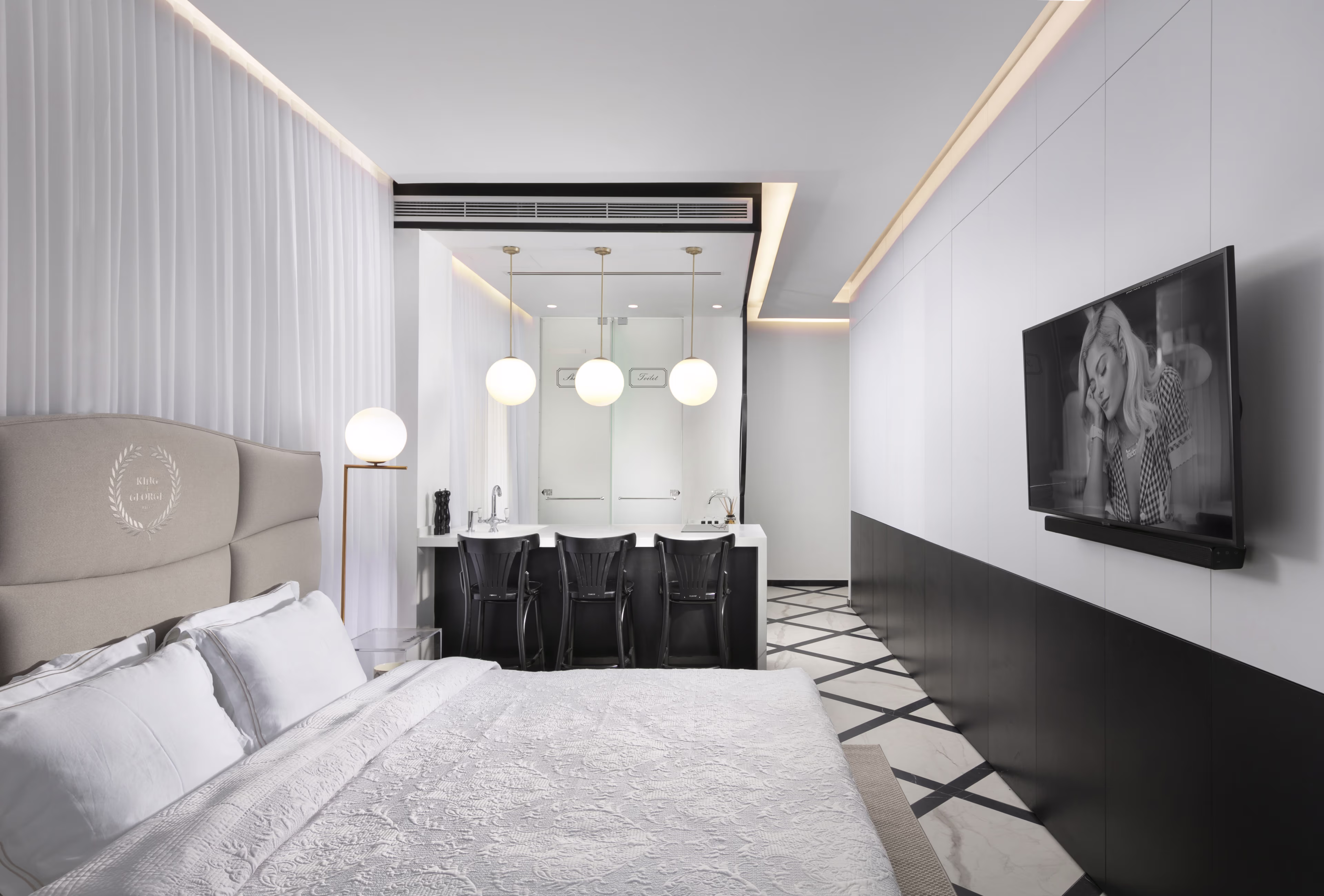 King George Deluxe Suite 4