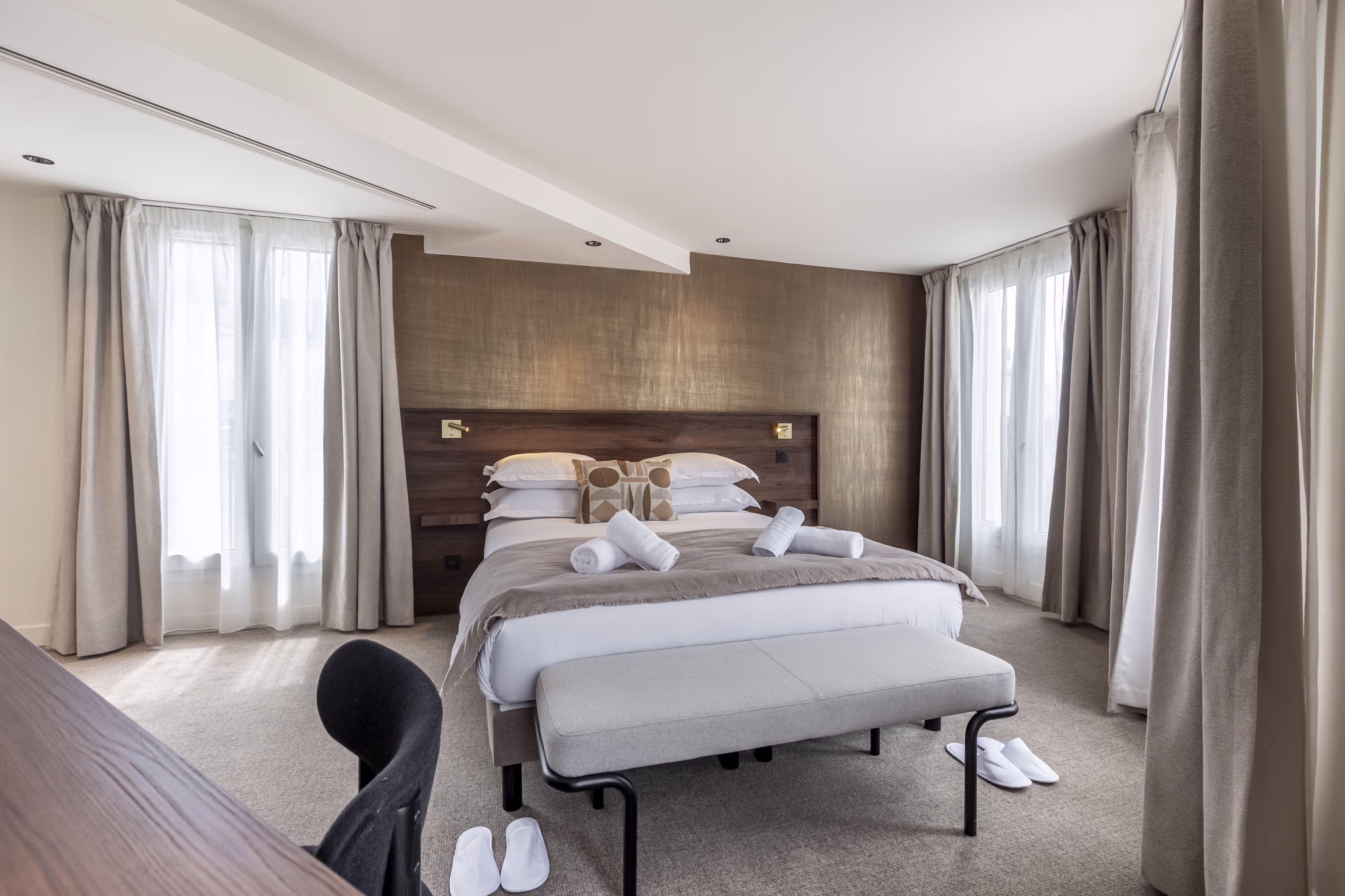 Deluxe Double Room 1
