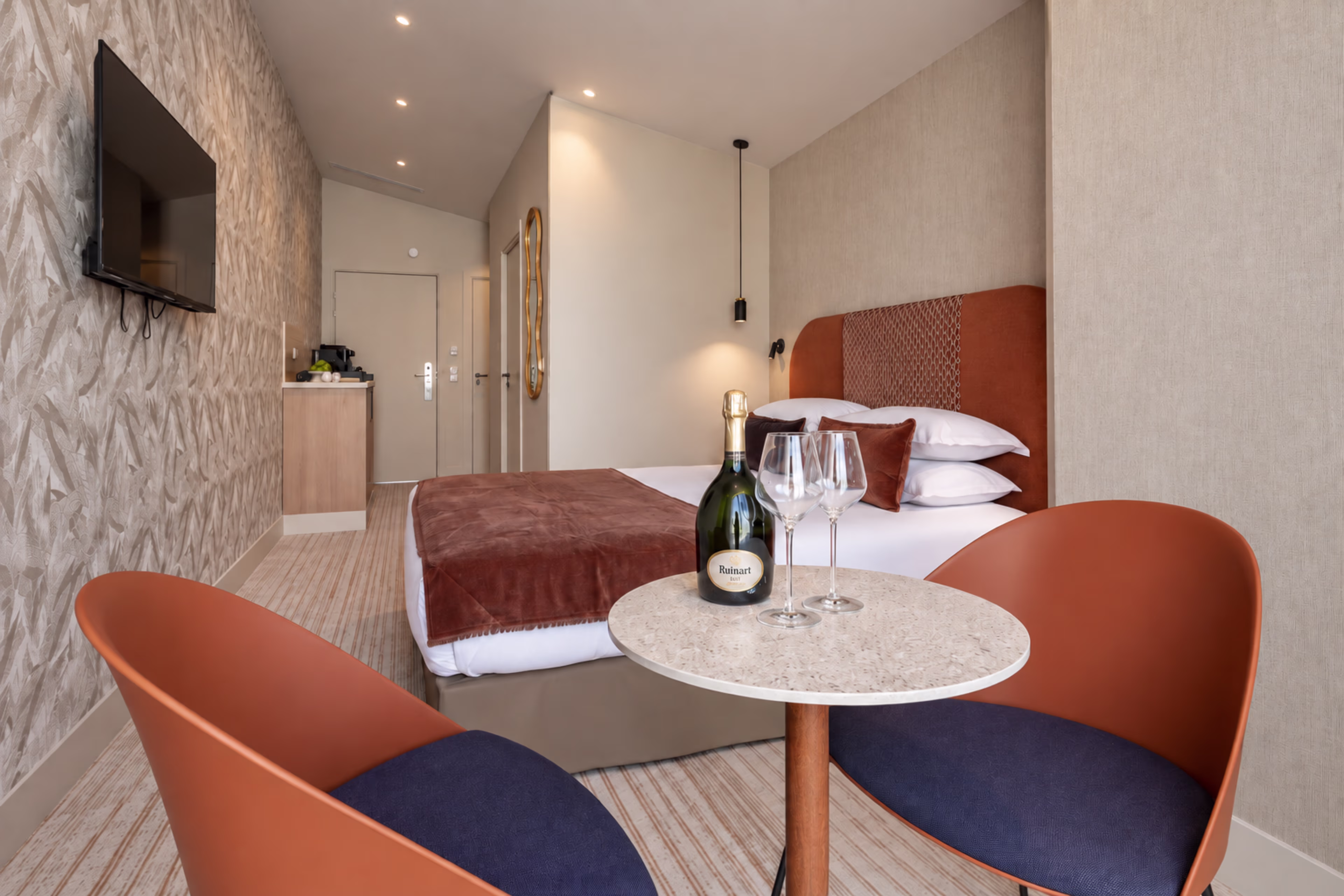 Double Room with Balcony 1