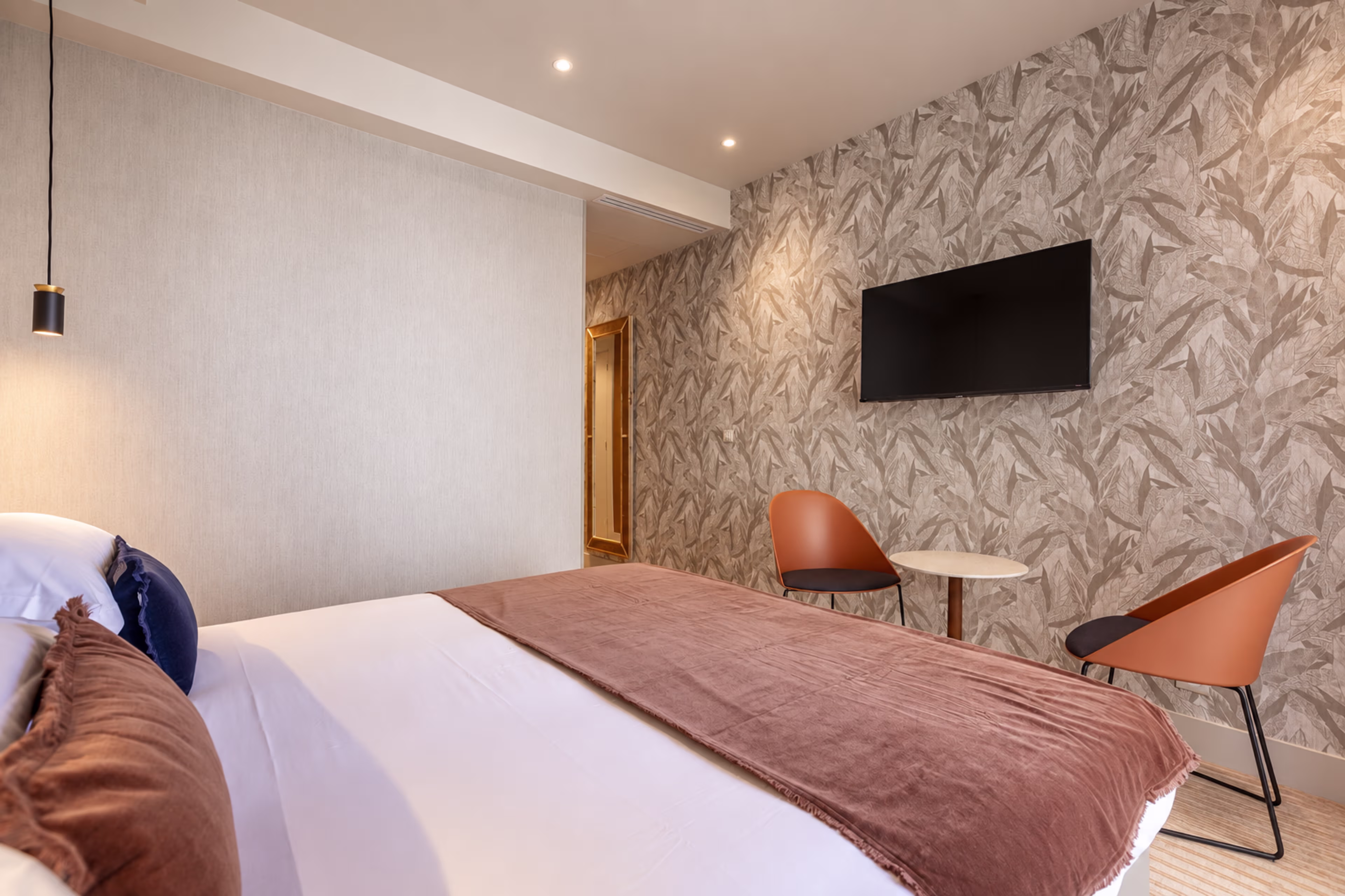 Junior Suite with Balcony 4