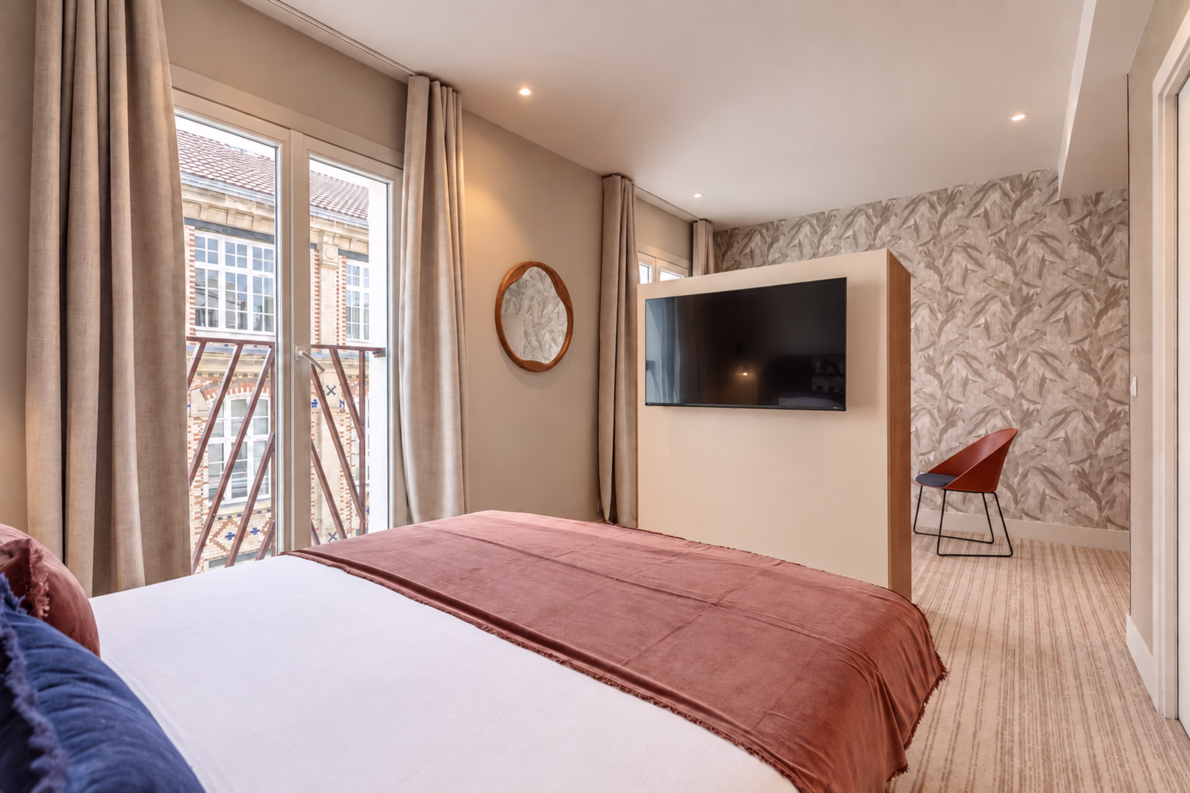 Deluxe Double Room 2
