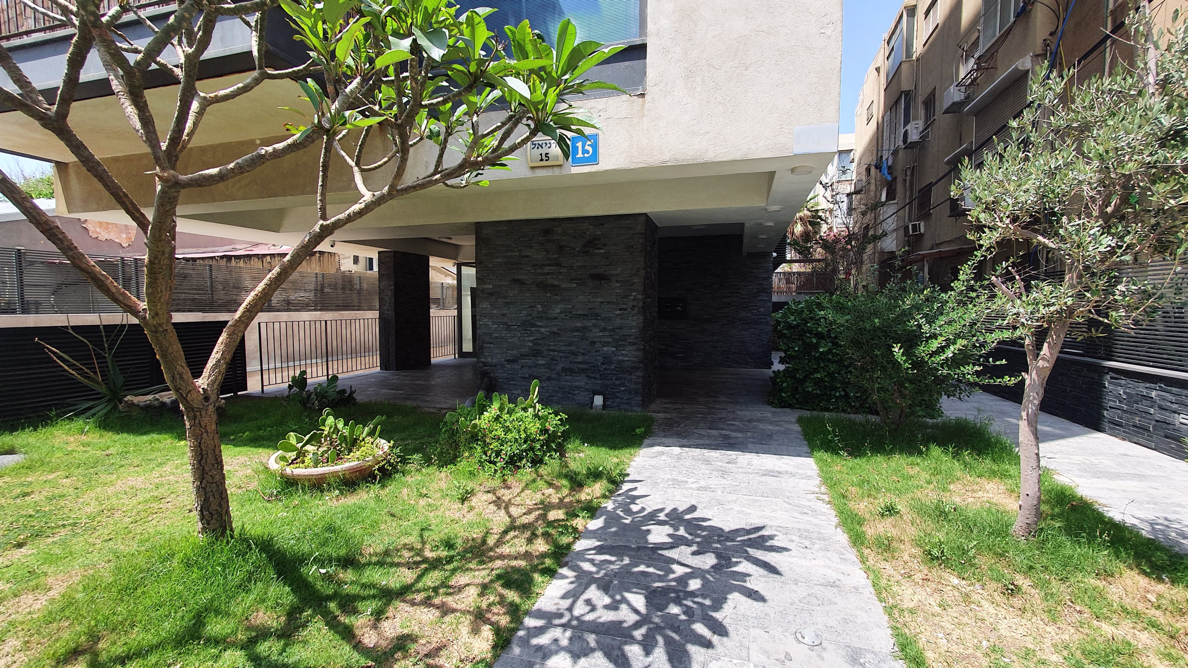Kerem HaTeimanim - Beach Area 21