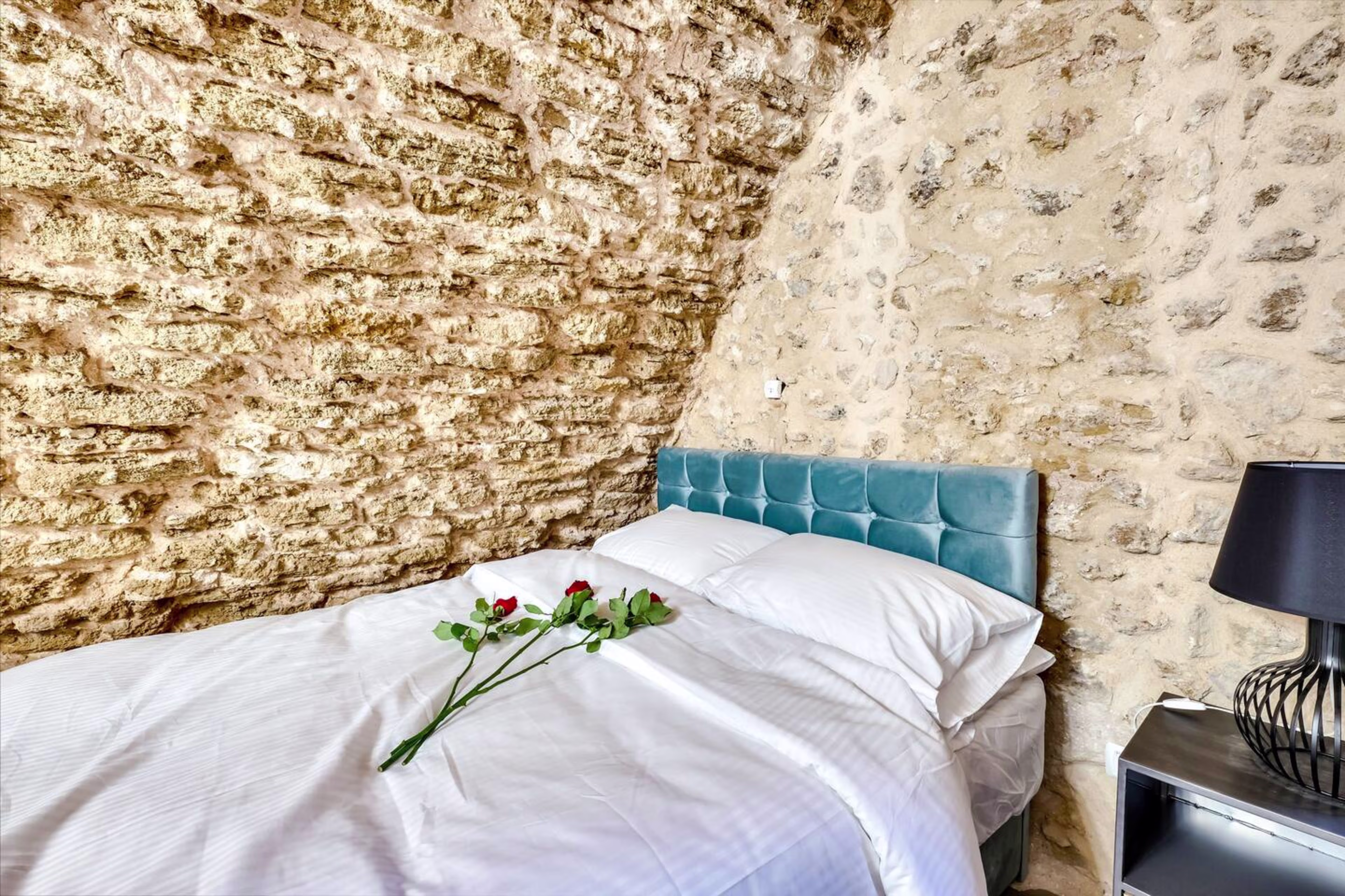 Turquoise Duplex Suite 3