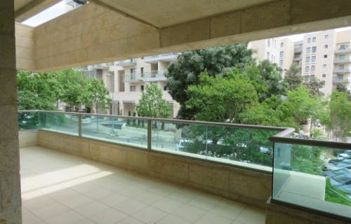 Jerusalem - City Center - Strauss 4 - 5