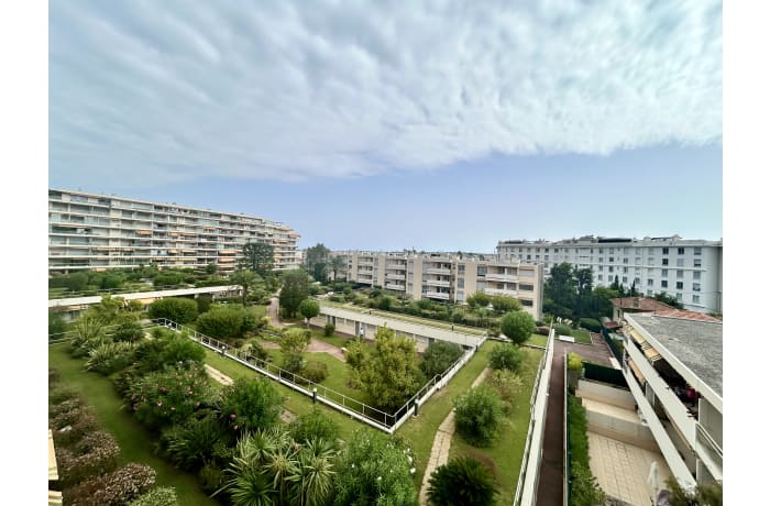 Apartment in Alexandre Boulevard, Pointe Croisette - 0