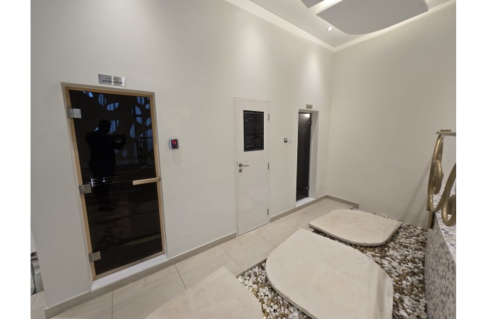 Apartment in 2BR Damac Heights With Sea View & Balcony, Dubai Marina - 22