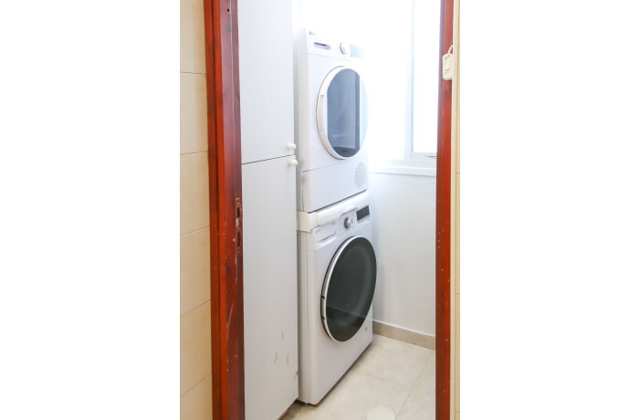 Apartment in Derech Chevron II, Baka - 10