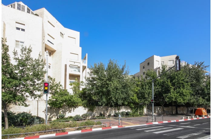 Apartment in Derech Chevron II, Baka - 19