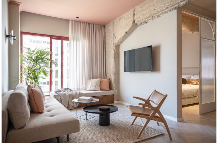 Apartment in Four-Bedrooms Apartment, City Center - 4