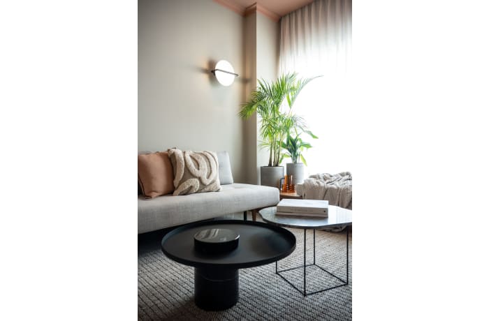 Apartment in Four-Bedrooms Apartment, City Center - 1