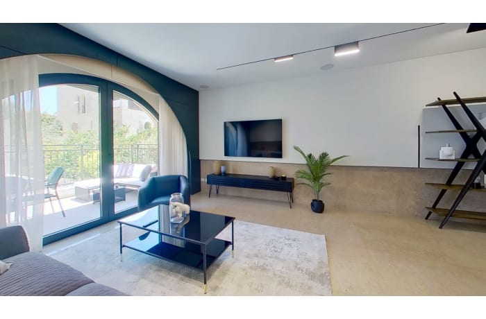 Apartment in Yefe Eiynayim 5-16, Mamilla - 1