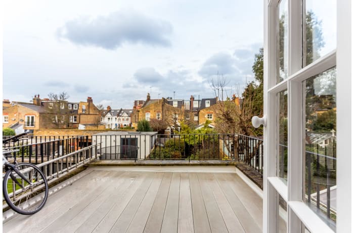 Apartment in Elephant and Oxpecker, Fulham - 17