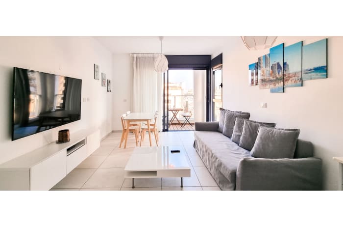 Apartment in Ben Yehuda Tulipe, Central Beach Area - 1