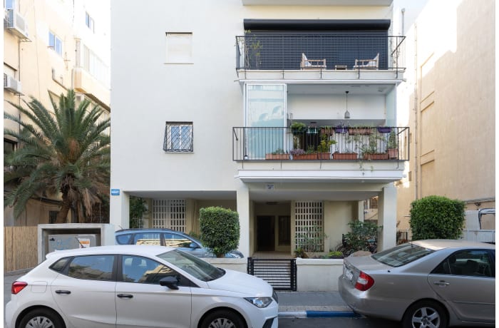 Apartment in Dov Hoz Bauhaus, Central Beach Area - 0