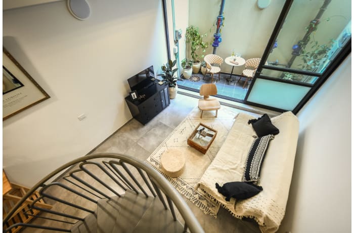 Apartment in Neve Tzedek Duplex, Neve Tzedek - 4