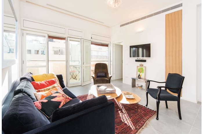 Apartment in Classic Ben Yehuda, North Beach Area - 1