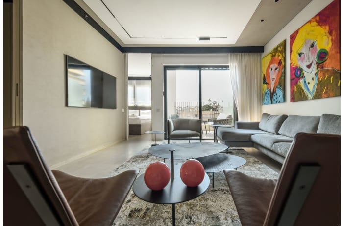 Apartment in Vibrant Itamar, Sarona - 1