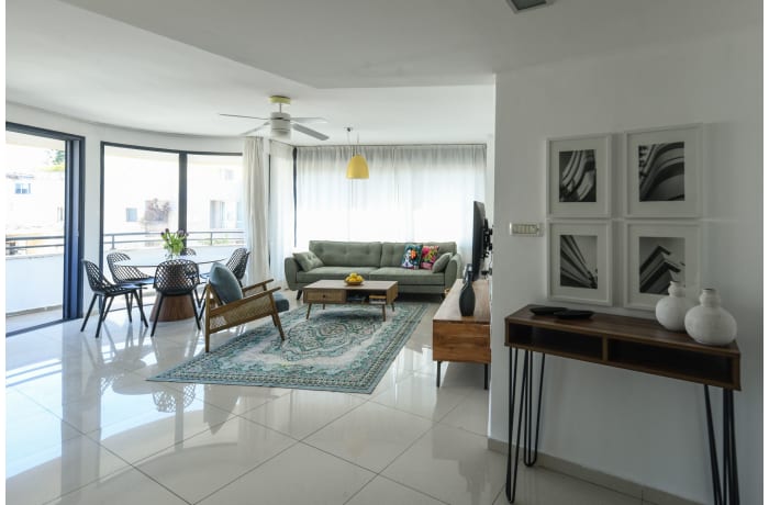 Apartment in Ben Yehuda Beachside Charm, Tel Aviv Port - 3