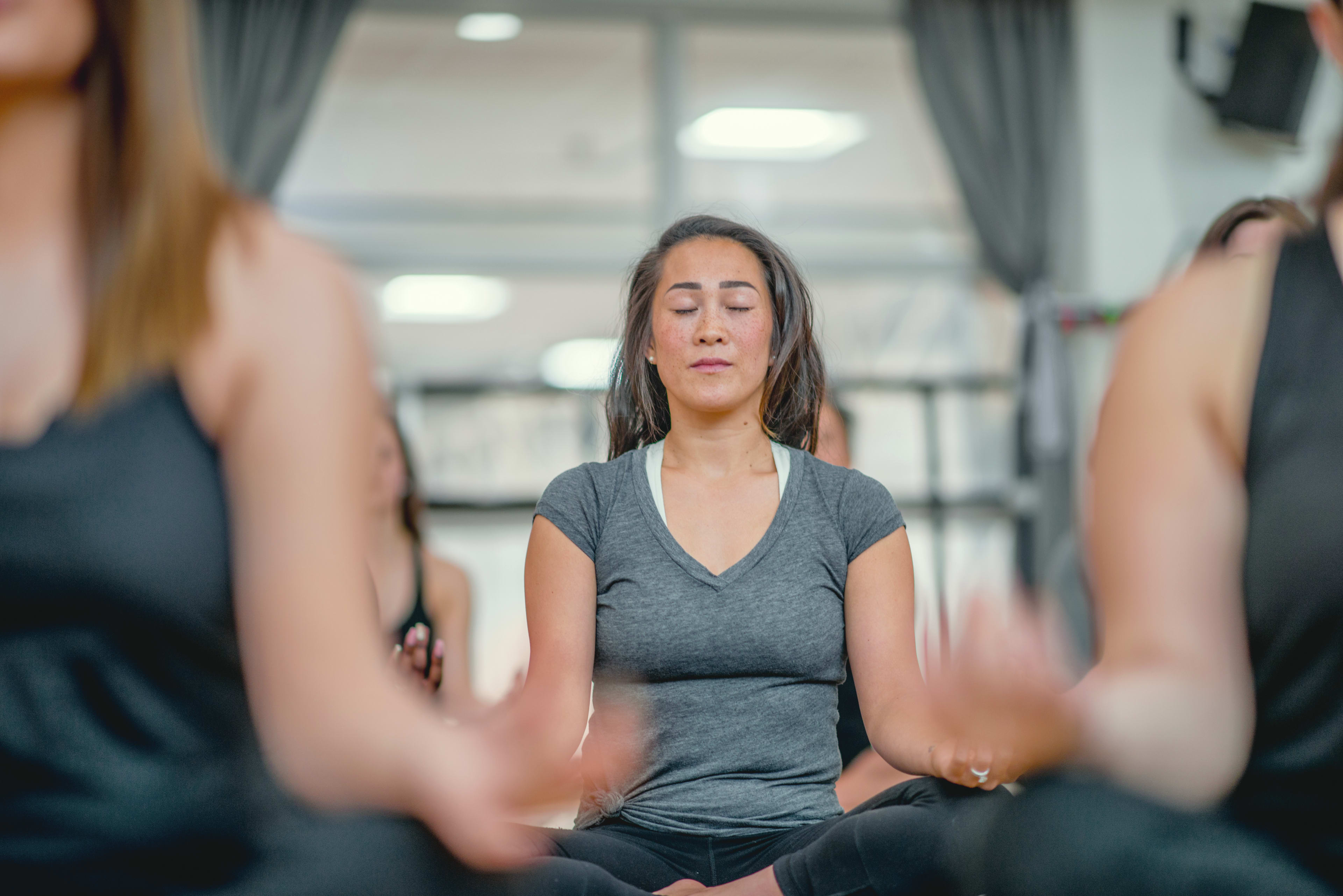 Bewegung_Yoga_Frau_Entspannung_s_ruetbh