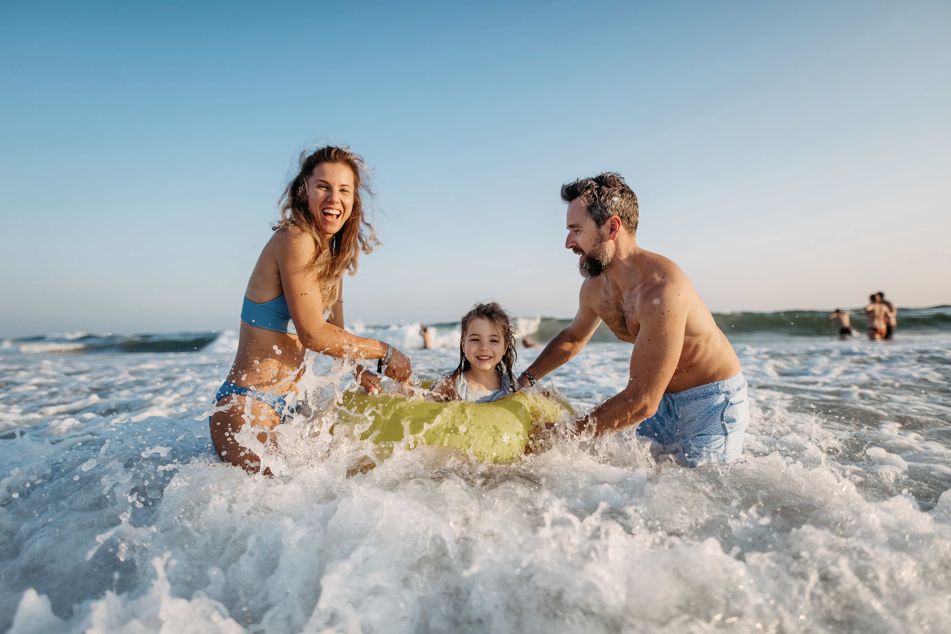 Familie_Reisen_Gruppe_Meer_2_s_eygmd9