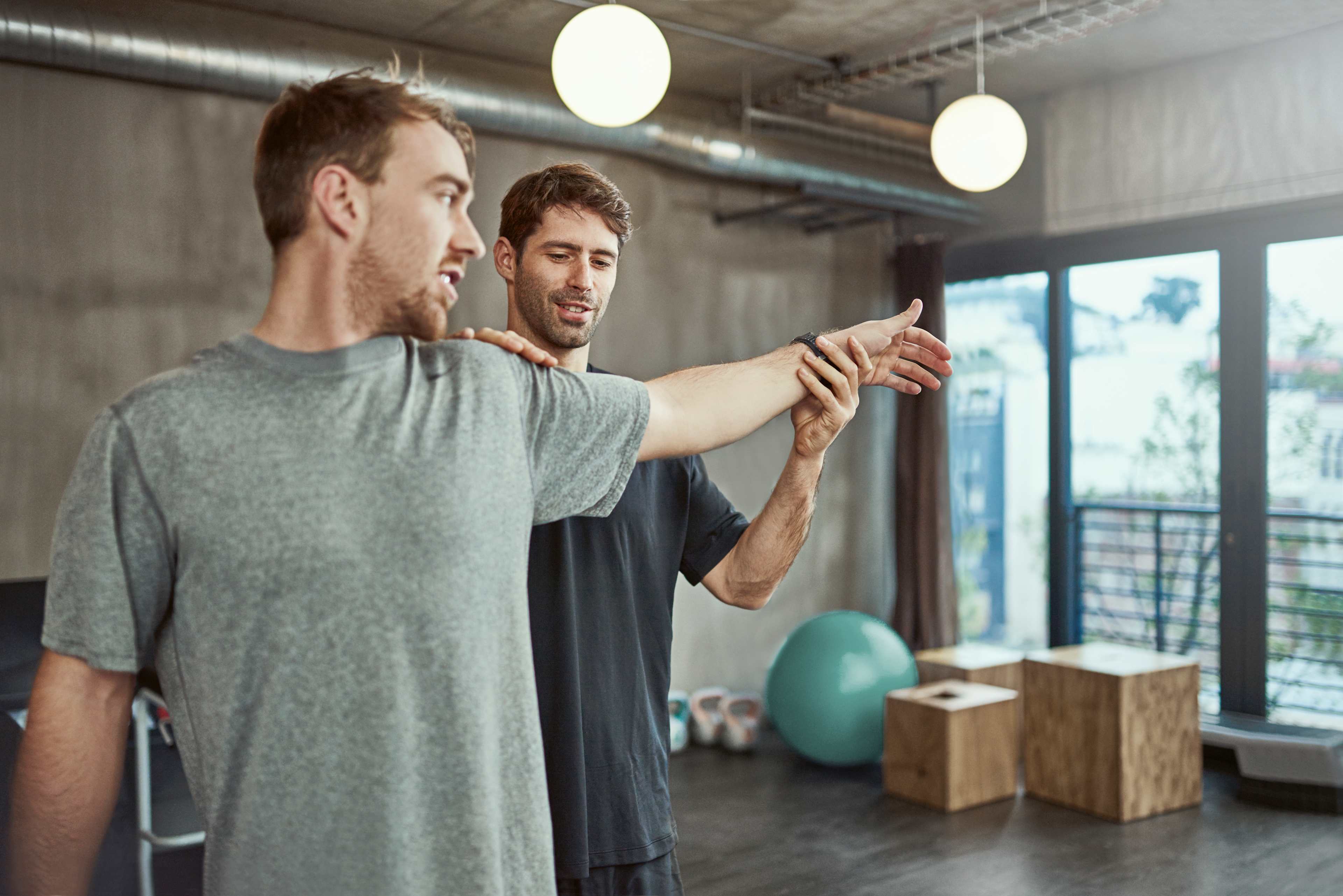Gesundheit_Therapie_Physiotherapeut_Schulter_faq_tarif-590_s_nyt1kv