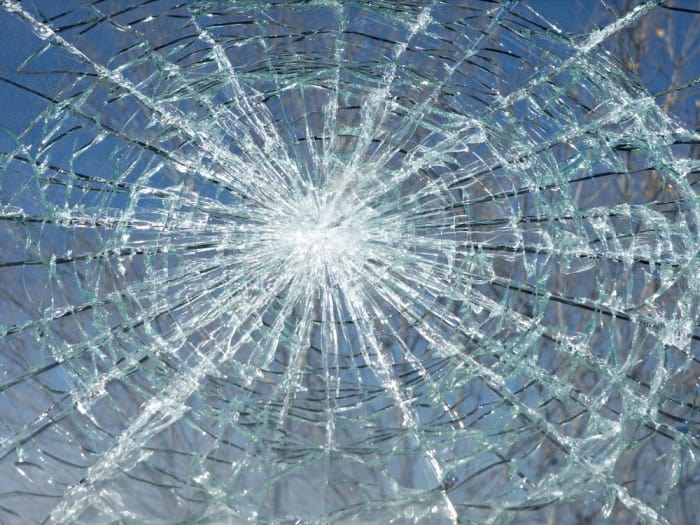 Offers protection against glass shards Offers protection against glass shards