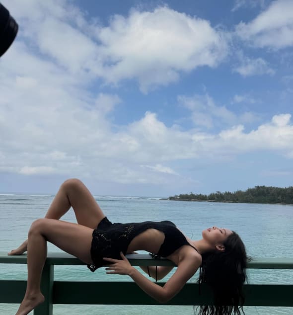 @jennierubyjane wearing a dress from Frankies Bikinis