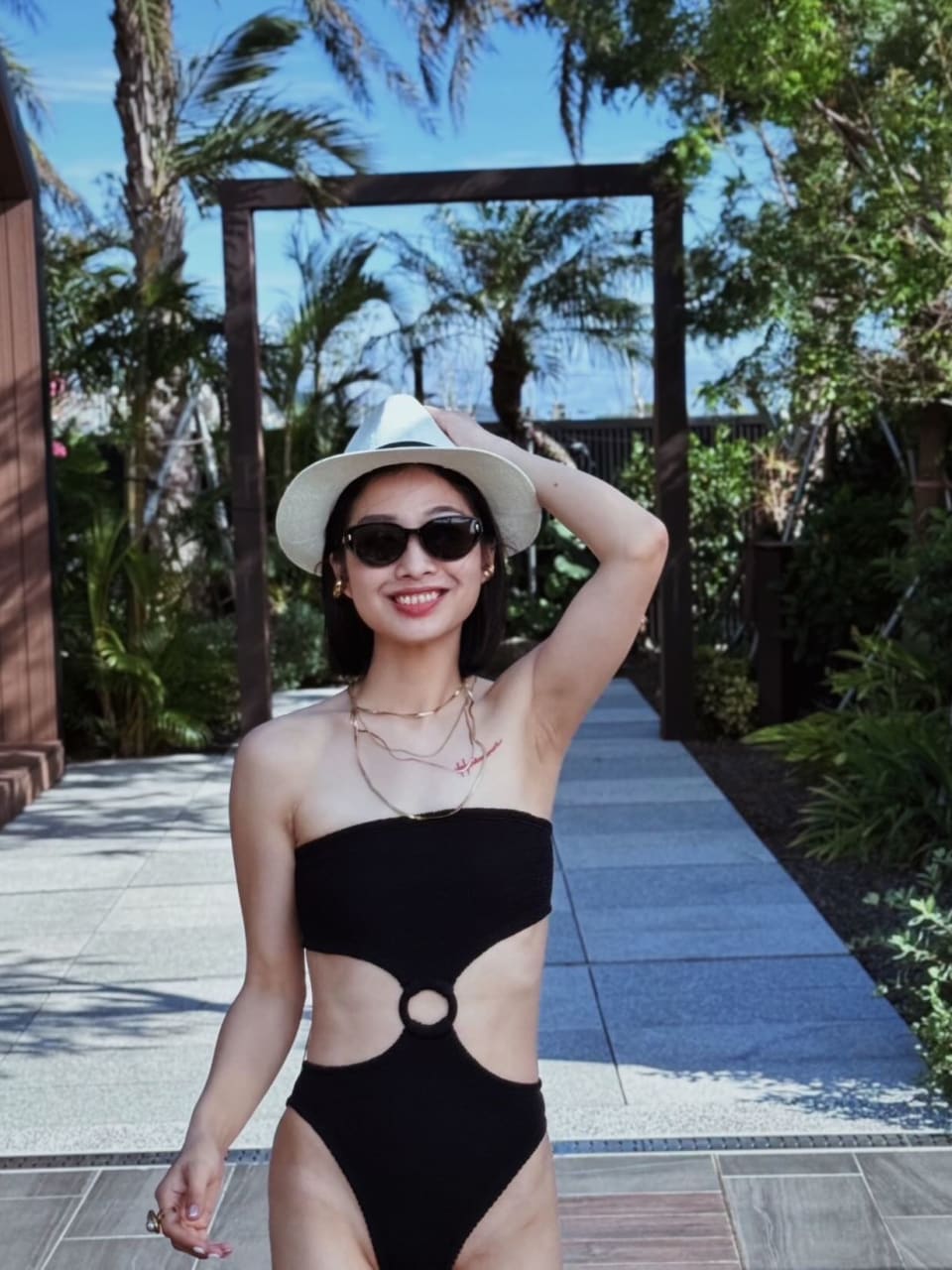 @colorfulsji wearing Jerry Swim by Hunza G