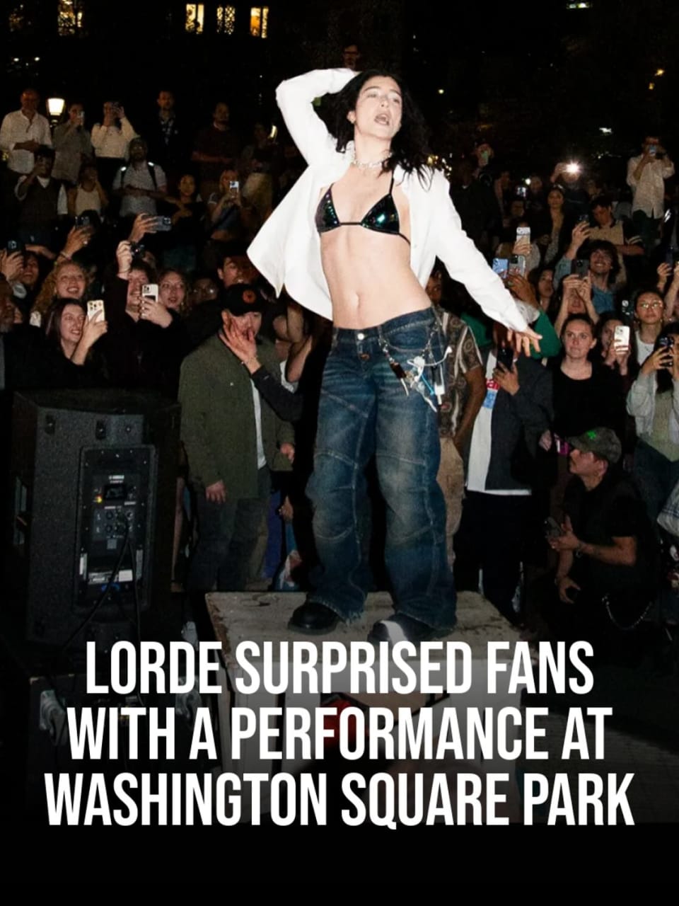 Photo shared by @pictures_of_newyork on April 24, 2025. Is showing pop singer Lorde dancing in NY with a text: LORDE SURPRISED FANS WITH A PERFORMANCE AT WASHINGTON SQUARE PARK.