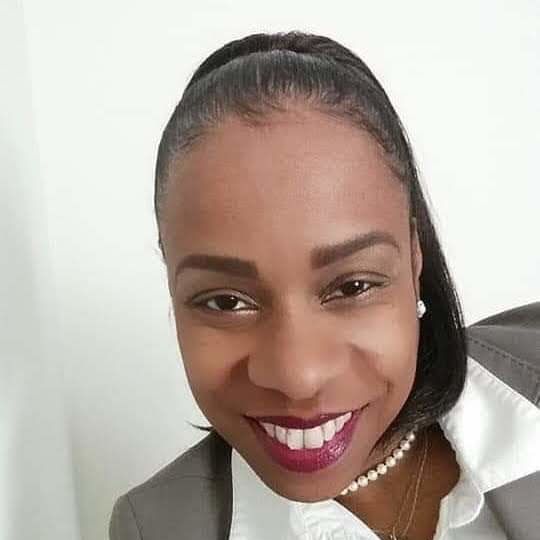 Dr. Berdine Gordon-littréan