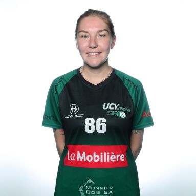 Larissa Flück